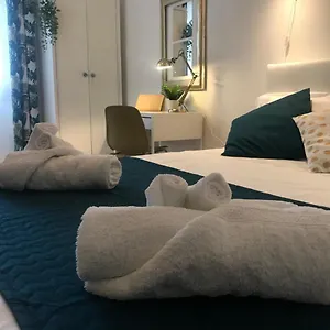 Amuri Room2 Aeroporto di Catania Fontana Rossa