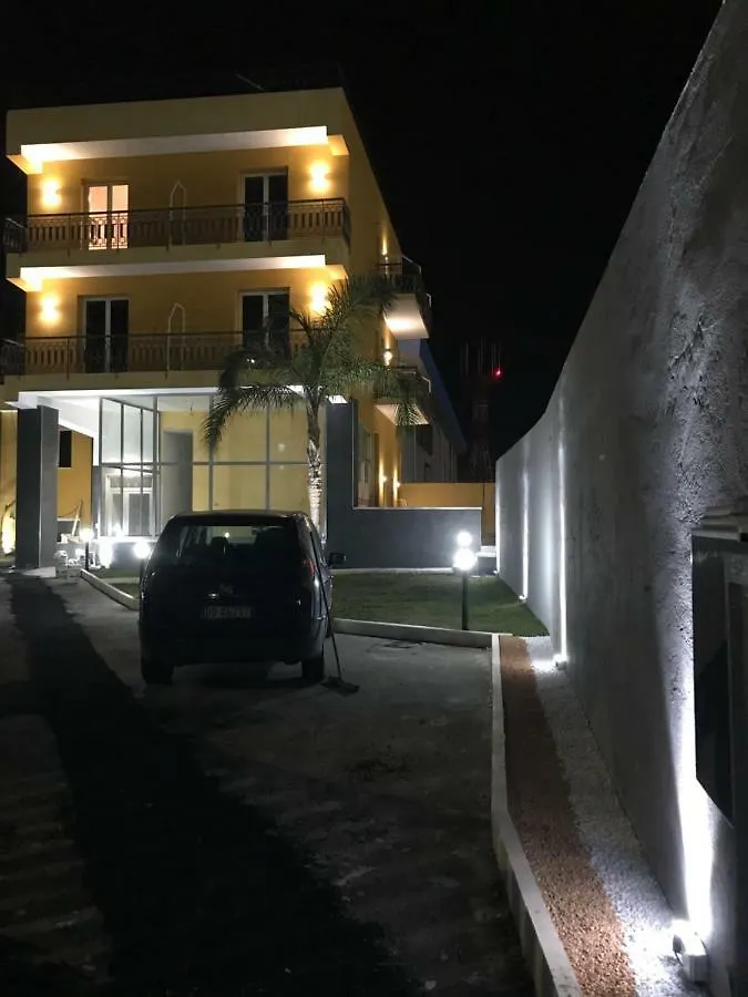 Bed and Breakfast Borgo Palombaio 2 Aeroporto di Catania Fontana Rossa